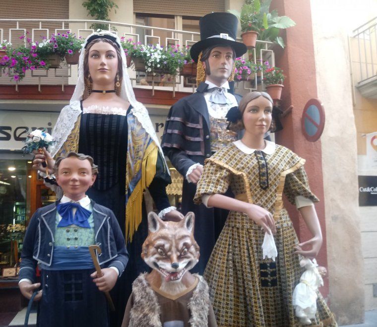 El Roc, la Paula, el Galderic, la Laia i l'Orelletes, els gegants de Rubí