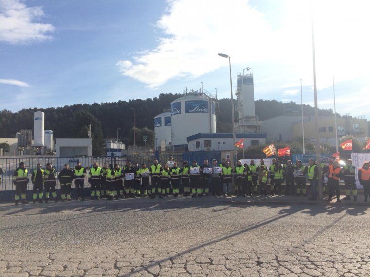 Els treballadors i treballadores es queixen que són tractats com a peces, com si tot fos un joc.