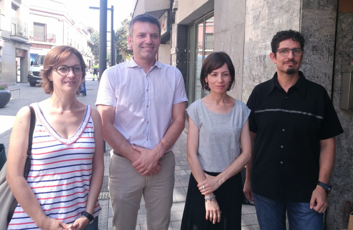 Els regidors d'ERC Rubí, amb el seu líder, Xavier Corbera, i Montse Soler, en el centre