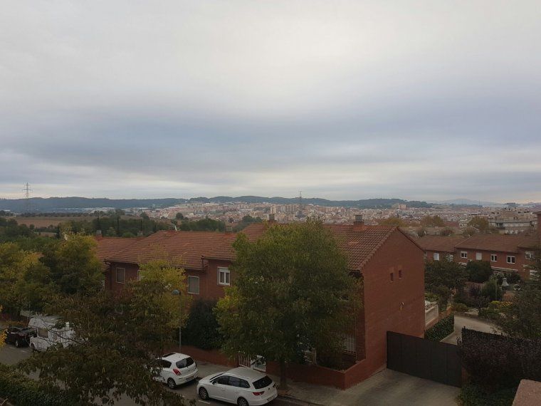 Episodi d'alta contaminació a Catalunya per pols en suspensió Episodi d'alta contaminació a Catalunya per pols en suspensió