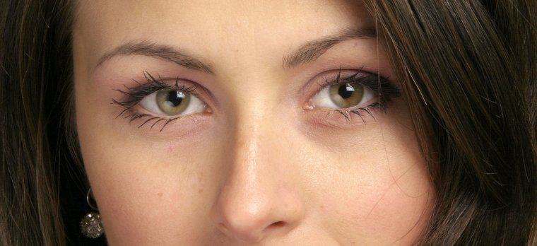 5 retocs mèdic-estètics per mantenir un look natural i juvenil a Policlínic Rubí