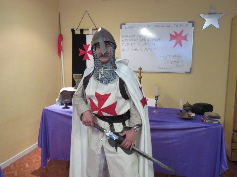 Pere Bel, organitzador de l'activitat, vestit de cavaller