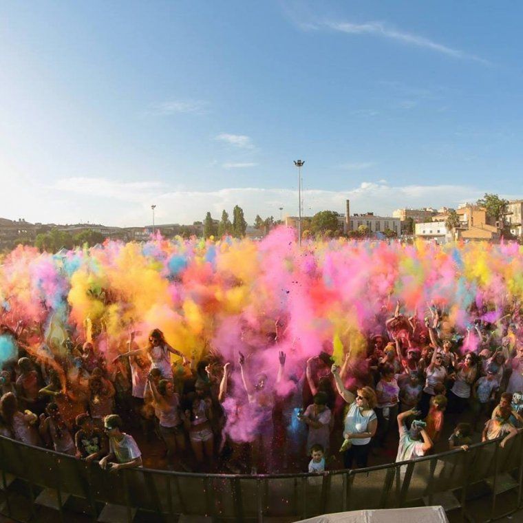 Tot preparat pel Holi Dolly Festival