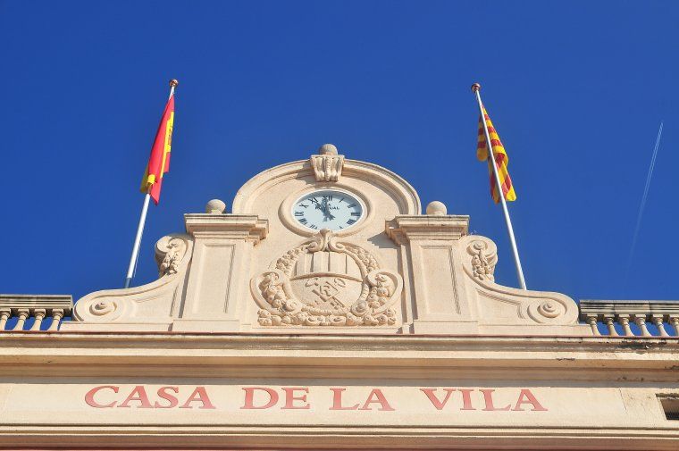 Moció en contra de la prohibició de l’exhibició de banderes no oficials