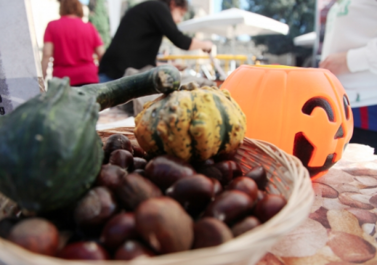 La Castanyada i Halloween són dues tradicions que conviuen a Catalunya