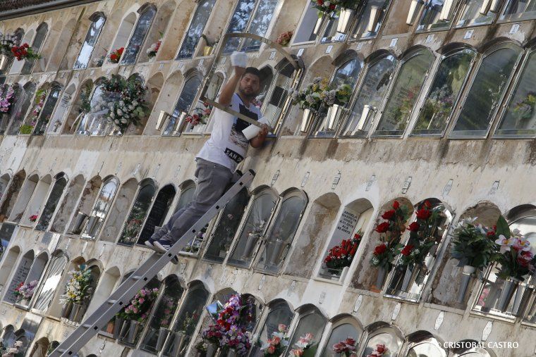 Tots Sants al cementiri de Terrassa