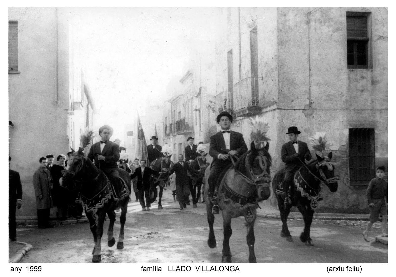 FOTOGALERIA: Com era abans la desfilada dels Tres Tombs a Rubí?