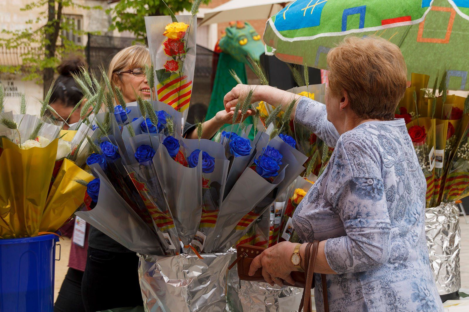 Imatge d'arxiu de la diada de Sant Jordi a Rubí