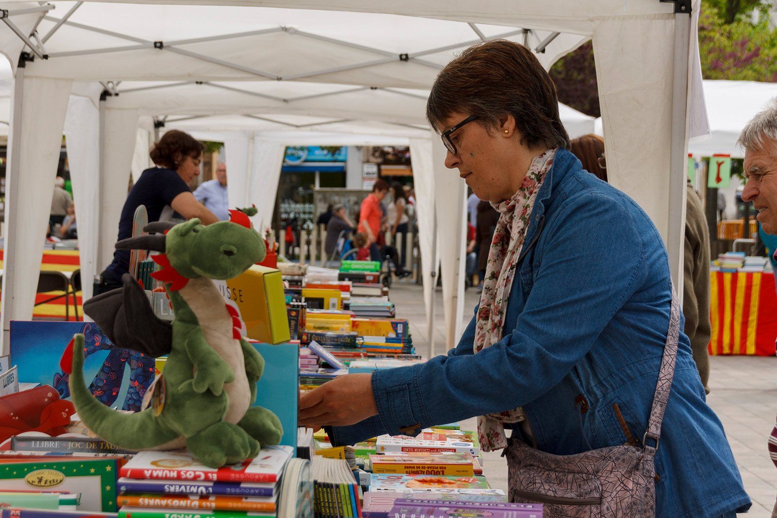 La diada de Sant Jordi a Rubí en una edició anterior