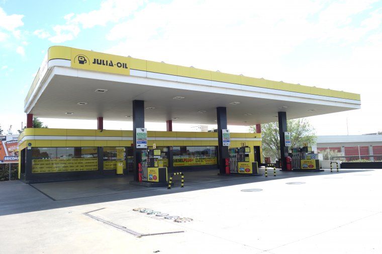 Estació de servei de benzina Julià-Oil de Rubí