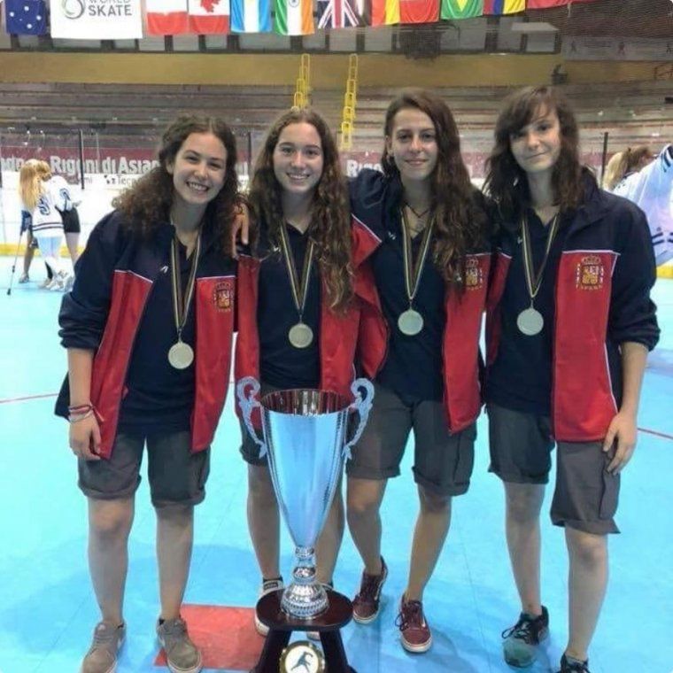 Carolina Moreno, Judit Pareja, Andrea Sehuk (HCR Cent Patins) i Xènia Seoane (SAB Tucans ASME)