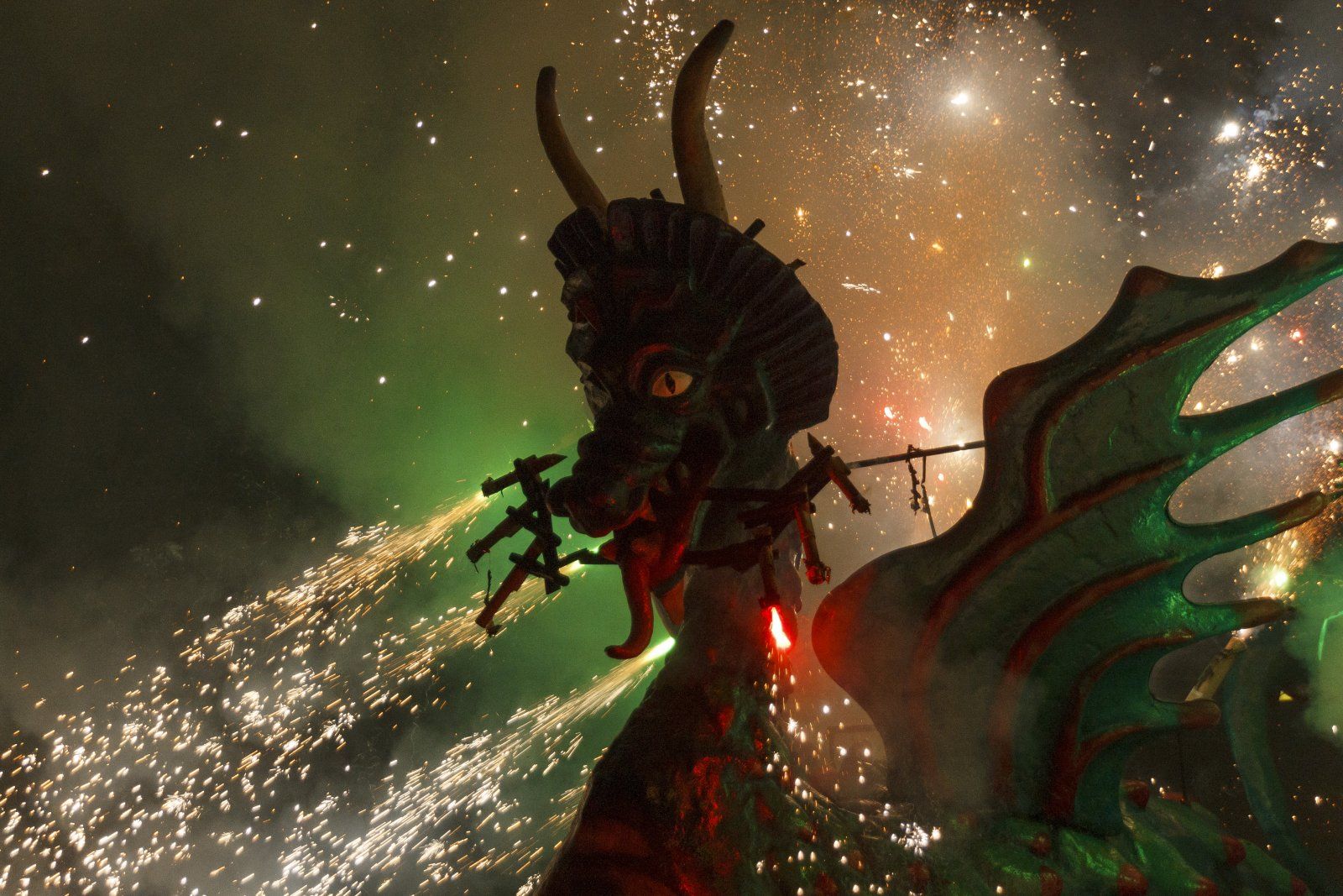 Durant la Festa Major Petita de Sant Roc se celebrarà la novena trobada de Bèsties de Foc. FOTO: Arxiu