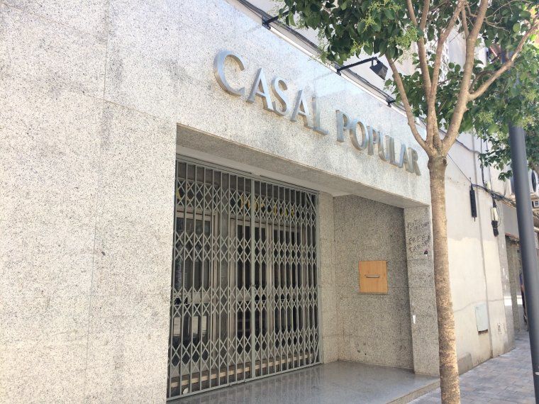 El Casal Popular de Rubí, al carrer Pere Esmendia