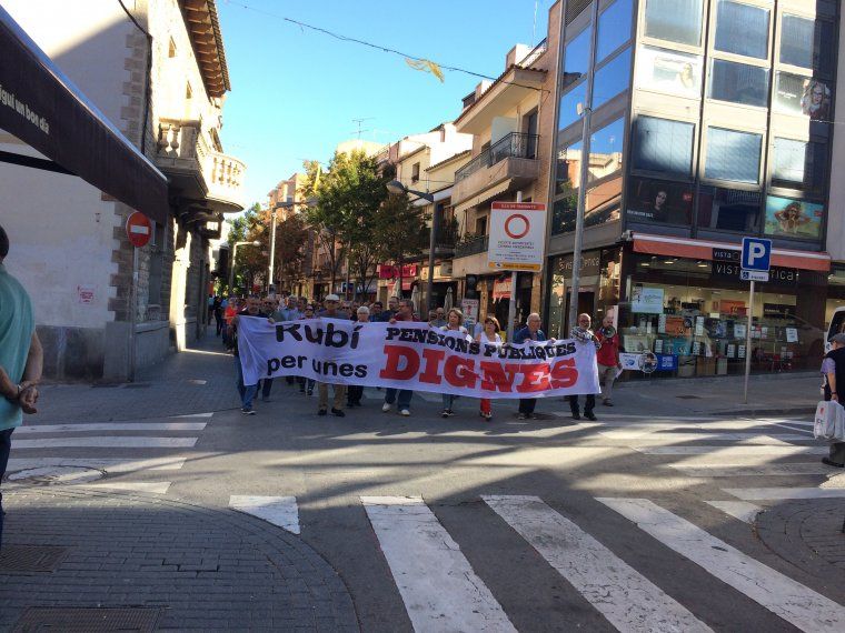 Mobilització per l'illa de vianants per unes pensions dignes Mobilització per l'illa de vianants per unes pensions dignes