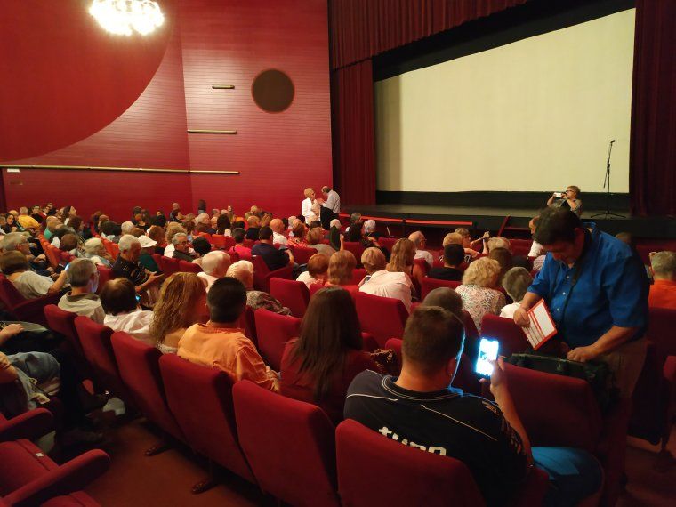 El teatre La Sala de Rubí també ajorna els espectacles previstos com a mesura de prevenció del coronavirus. El teatre La Sala de Rubí també ajorna els espectacles previstos com a mesura de prevenció del coronavirus.