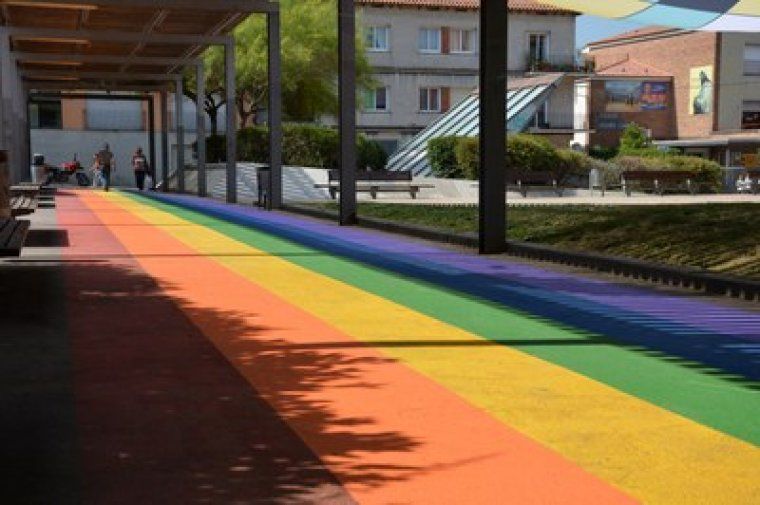 L'Observatori Contra l'Homofòbia registra 120 incidències aquest any. La Plaça Salvador Allende, lloc de referència LGTBI+ i de la diversitat sexual a Rubí L'Observatori Contra l'Homofòbia registra 120 incidències aquest any. La Plaça Salvador Allende, lloc de referència LGTBI+ i de la diversitat sexual a Rubí