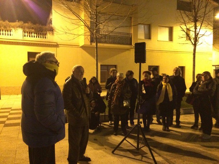 Arcadi Oliveres durant l'acte de Rubí per la Pau