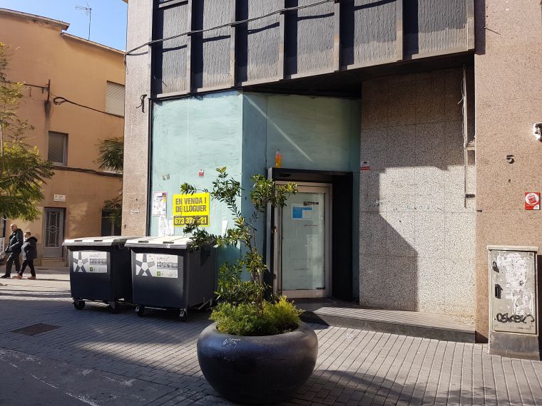 CaixaBank va tancar  recentment l'emblemàtica oficina del passeig Francesc Macià