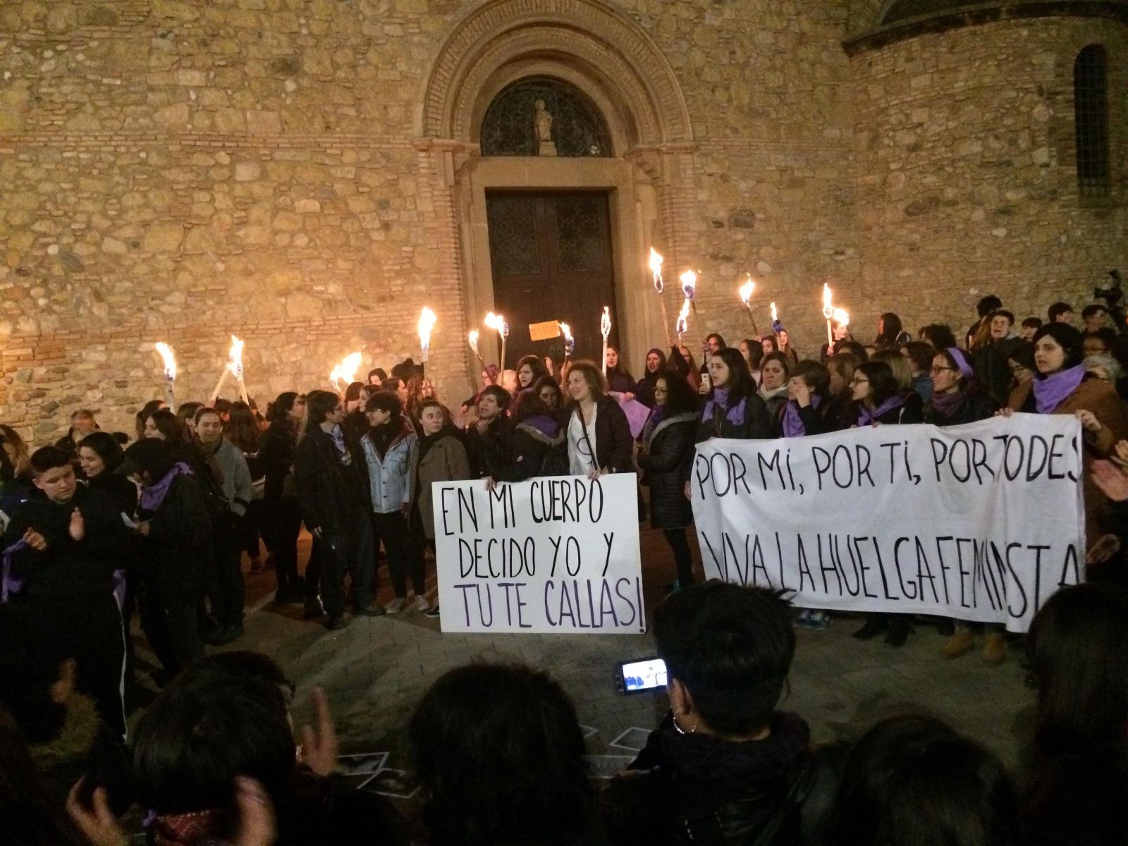 La manifestació del 8M a Rubí en imatges