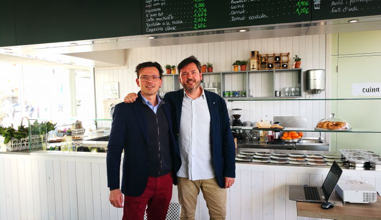 D'esquerra a dreta, Sergi López, president de la Fundació Bon Futur, i Bruno