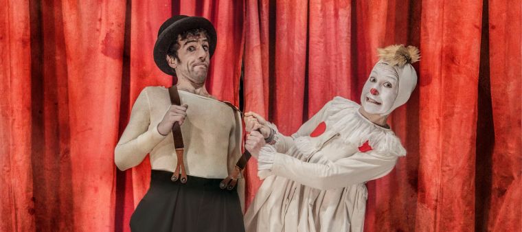 Un circ com els d'abans que narra les peripècies d'un nen