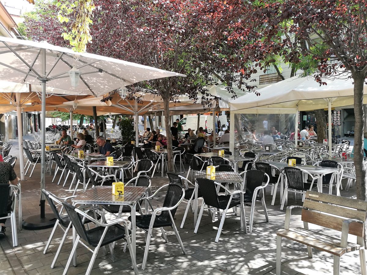 La restauració podrà obrir fins a les 17 hores en horari ininterromput a partir de dilluns. FOTO: Redacció