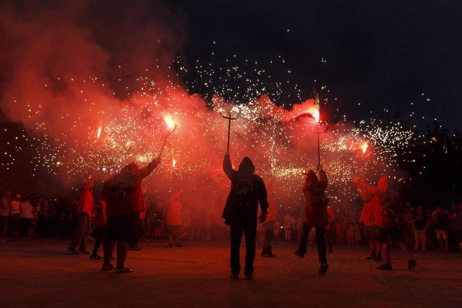 La Trobada de Bèsties de Foc tindrà lloc avui a les 20 h a la plaça de l’Antiga Estació