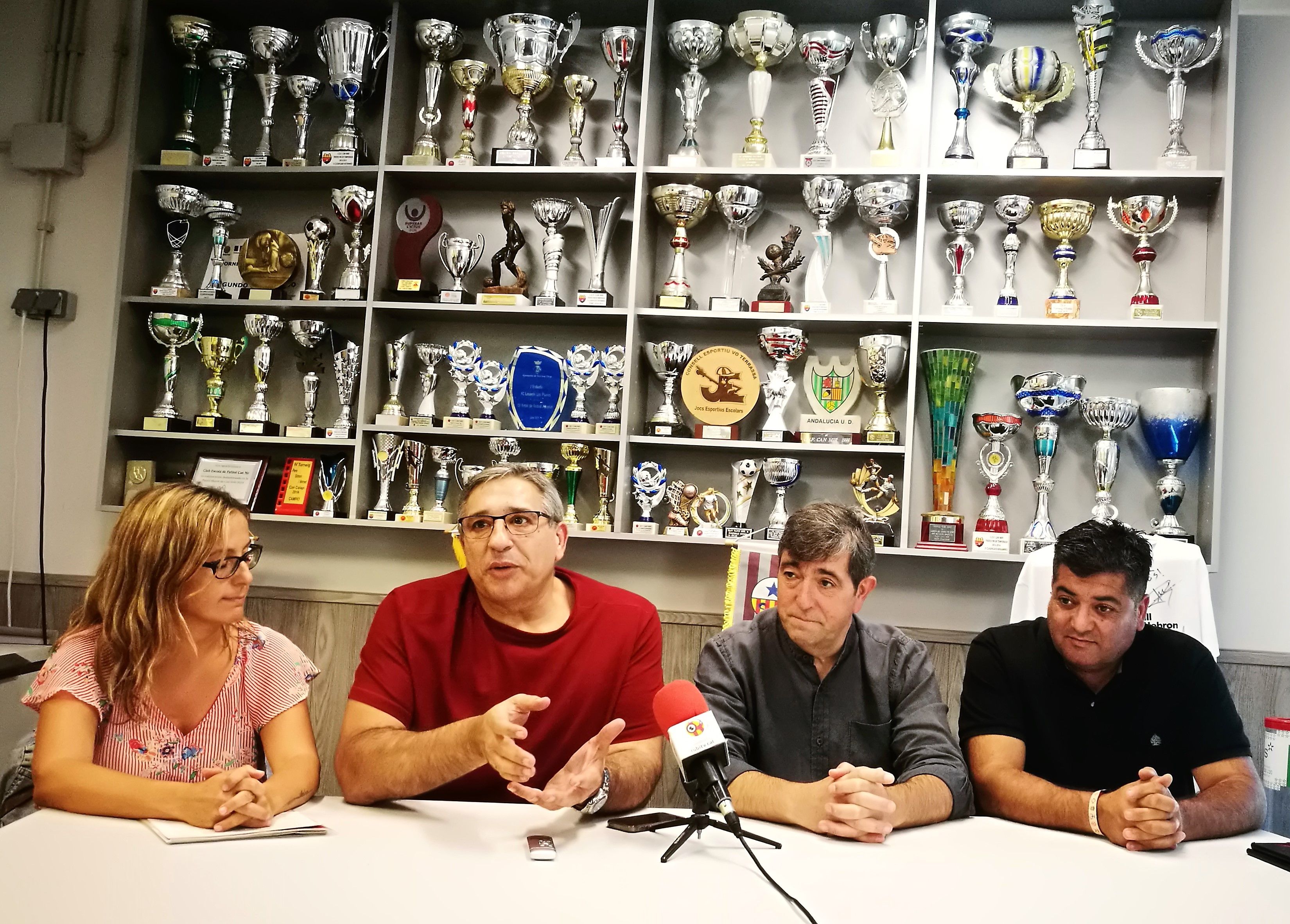 De dreta a esquerra, Juan López, Jordi Peiró, Josep Bernabeu i Yolanda Ferrer. FOTO: Redacció. 