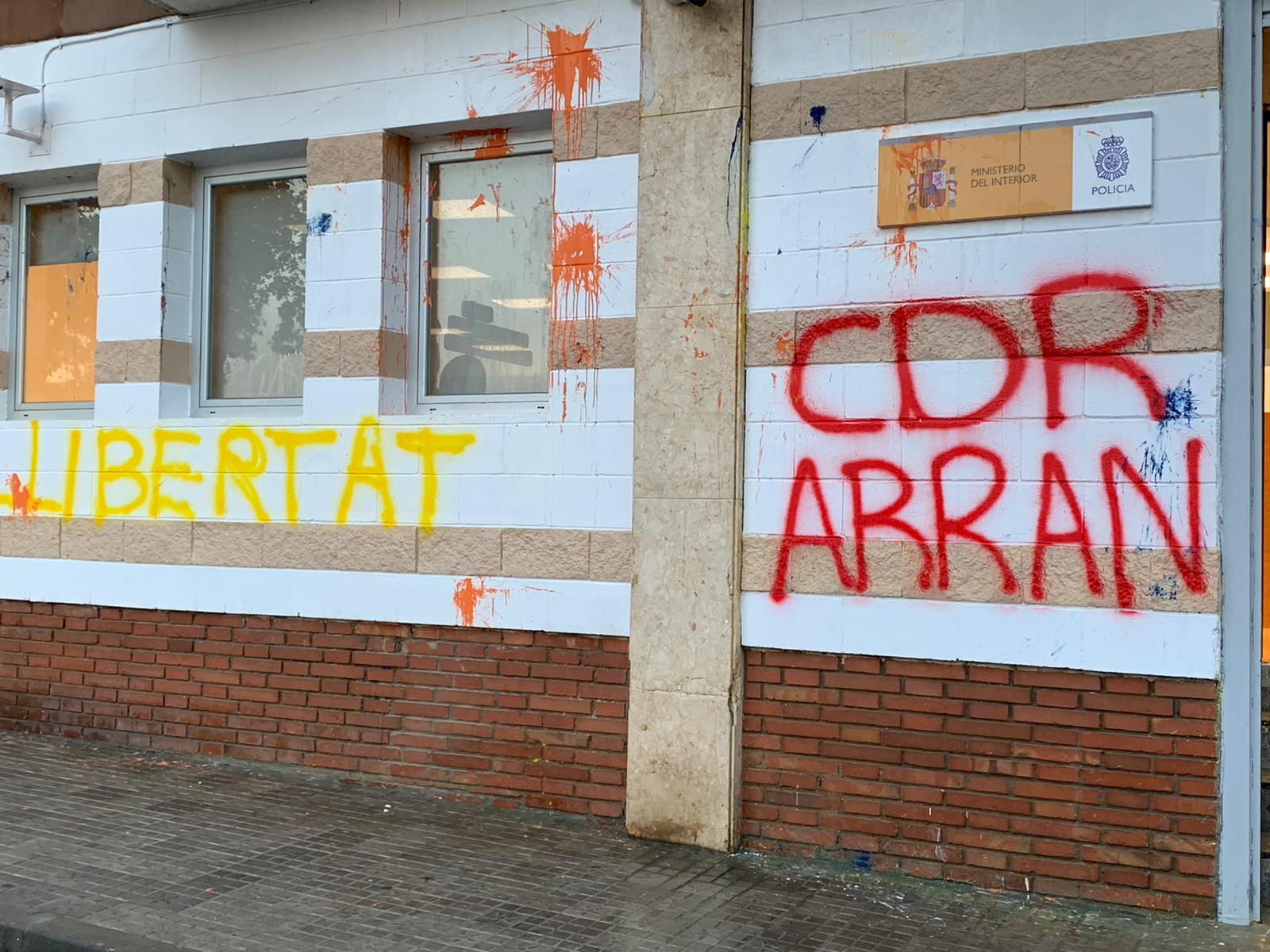 Les pintades estan signades per Arran i els CDR. FOTO: Cedida.