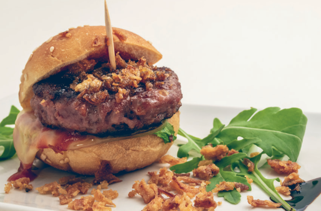 Se suspèn la ruta de tapes per evitar un rebrot de Covid-19 Se suspèn la ruta de tapes per evitar un rebrot de Covid-19