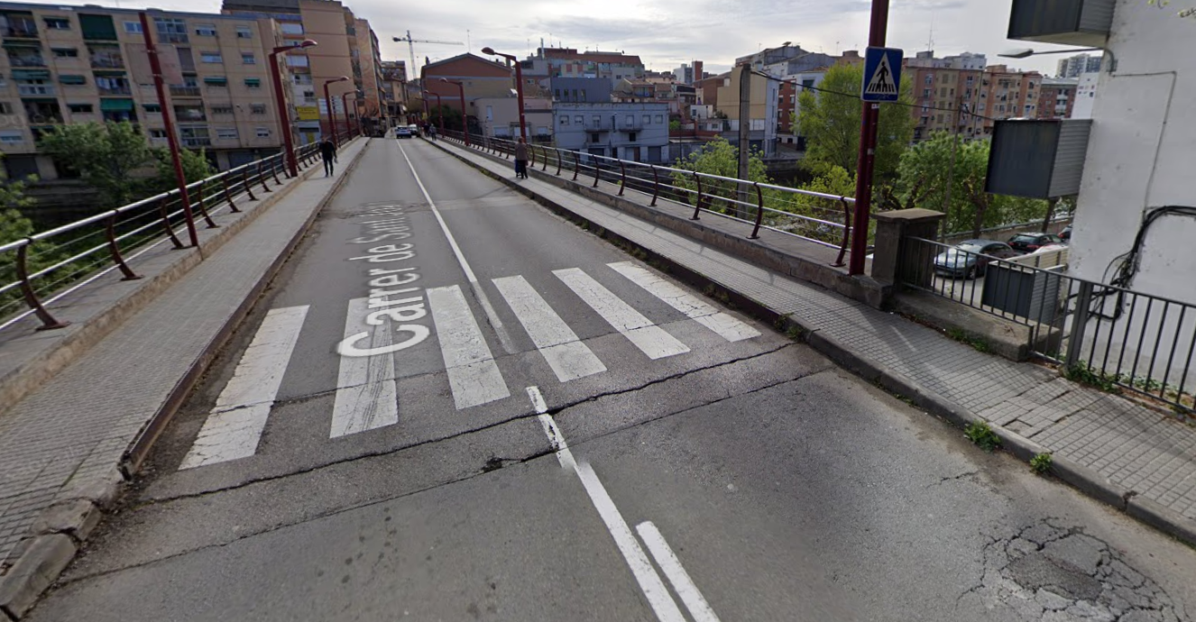 L'accident va tenir lloc dijous passat al carrer Sant Joan. FOTO: Google Maps