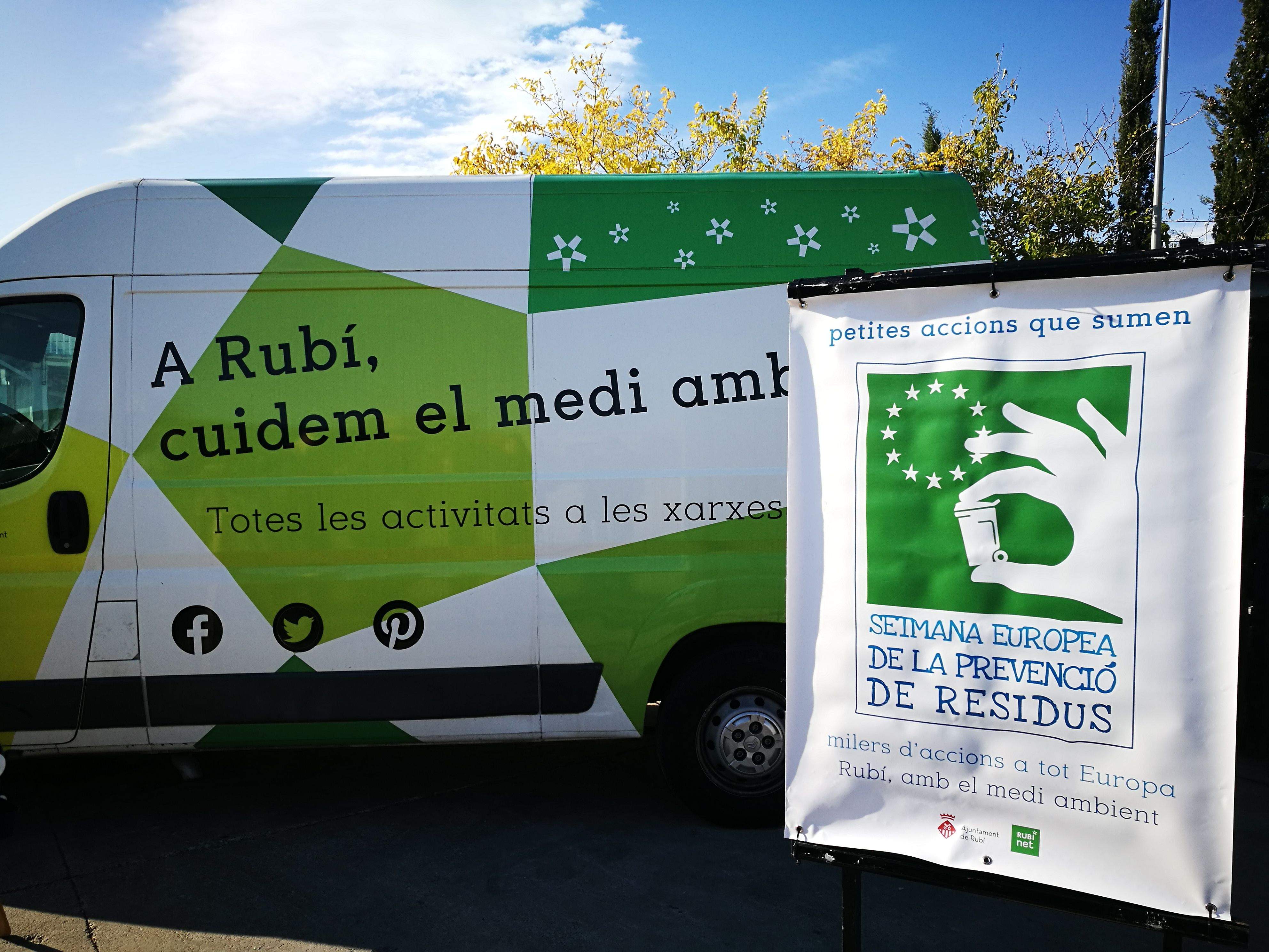 La presentació de la setmana de la prevenció de residus va tenir lloc a la deixalleria de Cova Solera. FOTO: Redacció