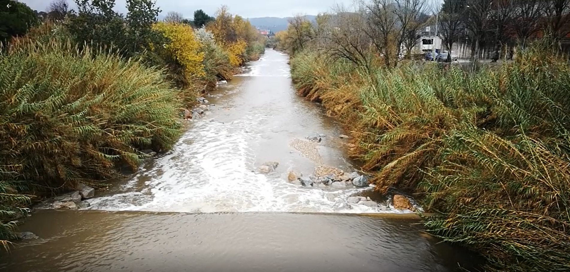 Perill per acumulació d'aigua a Rubí. FOTO: Redacció