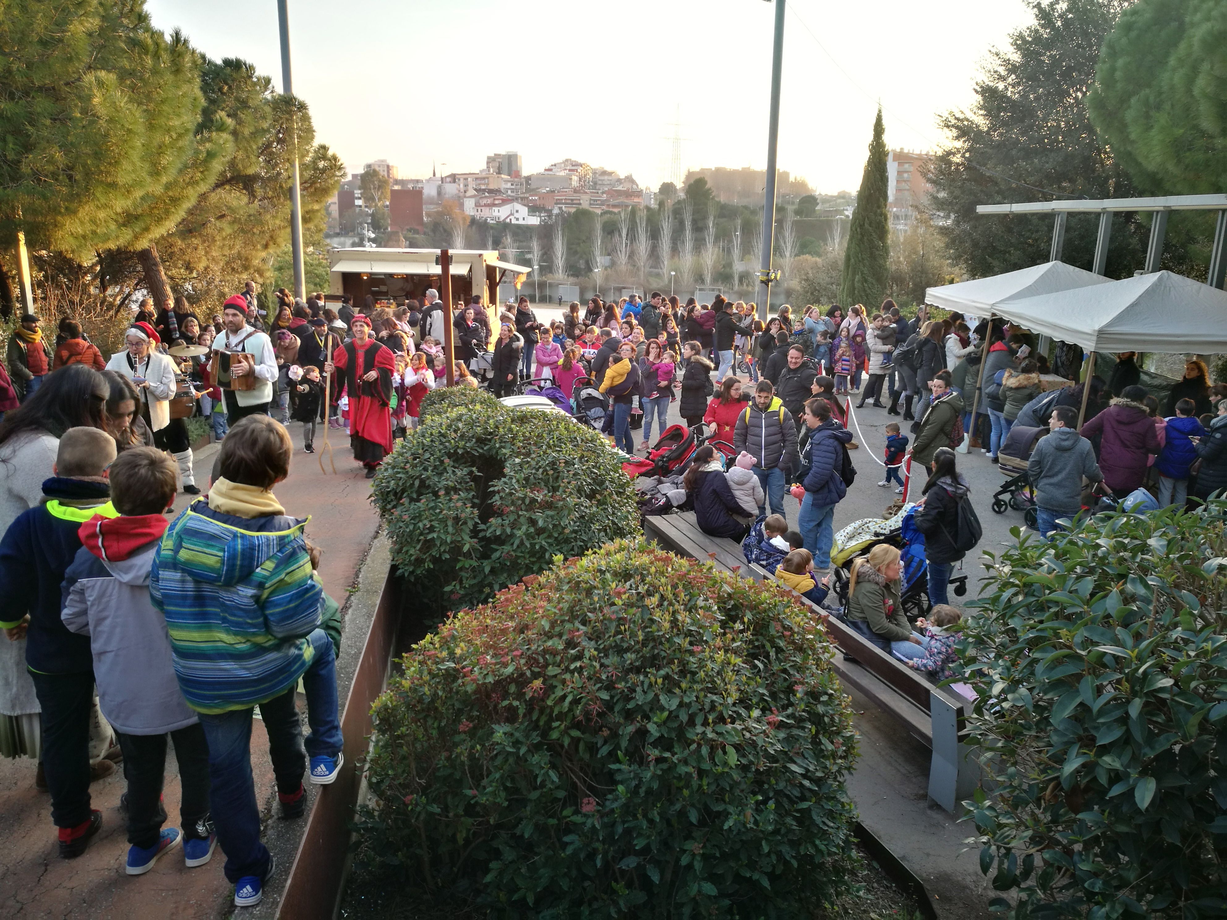 Als jardins del Castell hi ha un arbre dels desitjos perquè nens i nens pengin les seves il·lusions per a la ciutat. FOTO: Redacció Als jardins del Castell hi ha un arbre dels desitjos perquè nens i nens pengin les seves il·lusions per a la ciutat. FOTO: Redacció
