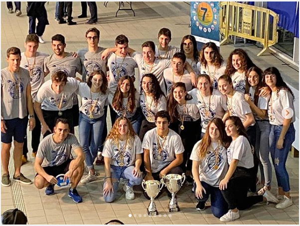 Els equips juvenils masculí i femení. FOTO: Cedida Els equips juvenils masculí i femení. FOTO: Cedida