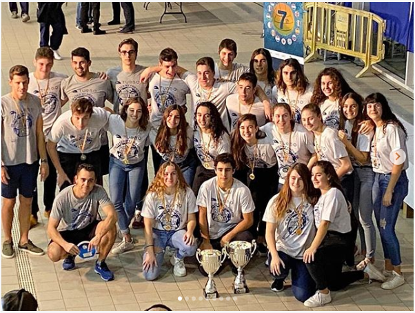 Els equips juvenils masculí i femení. FOTO: Cedida