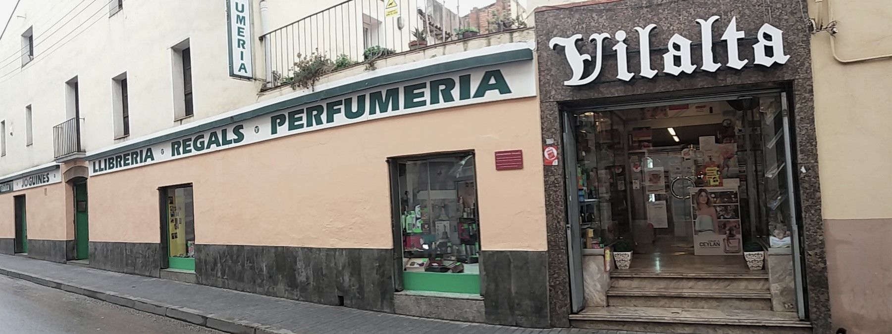 Façana de la botiga, al carrer Rafael Casanova 12 de Rubí. FOTO: Facebook Establiments Vilalta