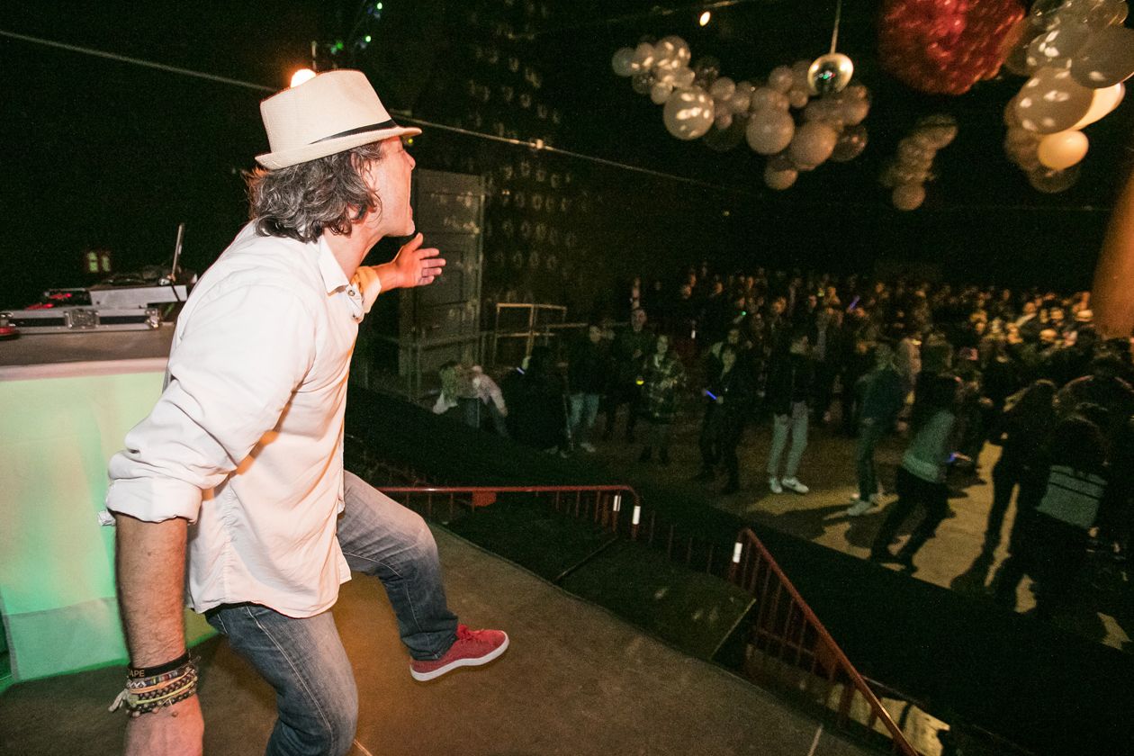 Du-Dux Project ja va ambientar la festa de Cap d’Any d’El Celler. FOTO: Ajuntament de Rubí – Lali Puig.