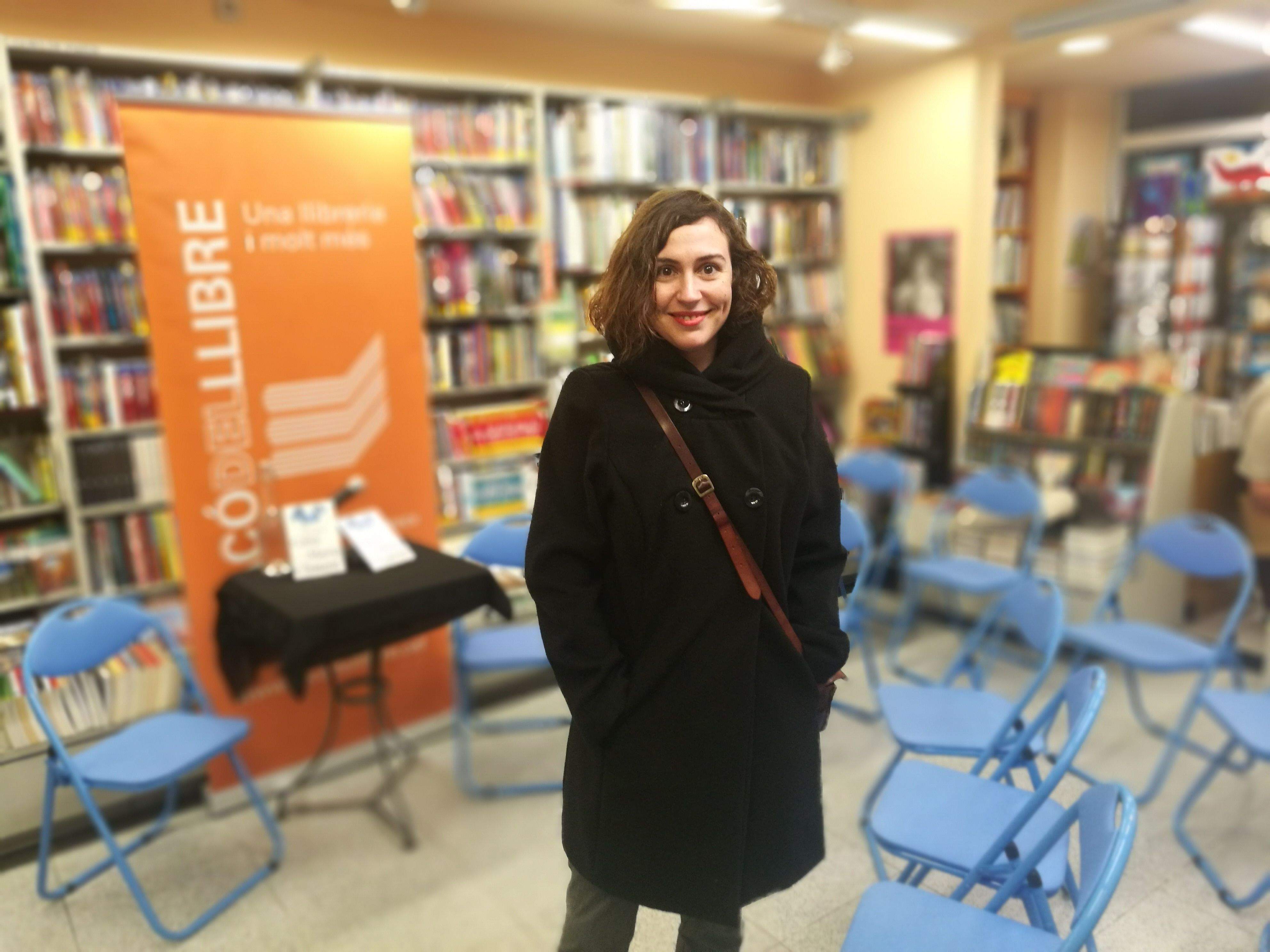 La Maria Climent a El racó del llibre de Rubí. FOTO: Redacció