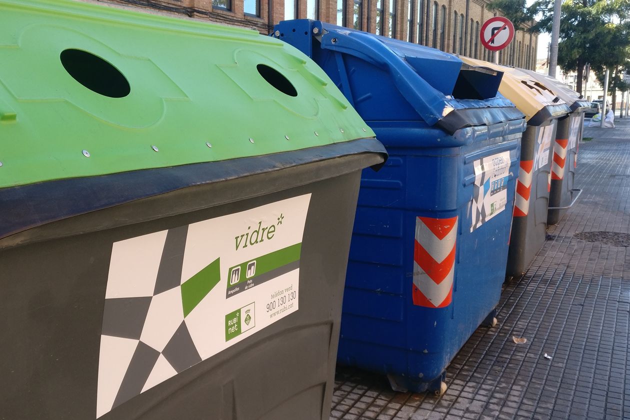 El vidre és un residu que es pot reciclar infinites vegades. FOTO: Ajuntament de Rubí)