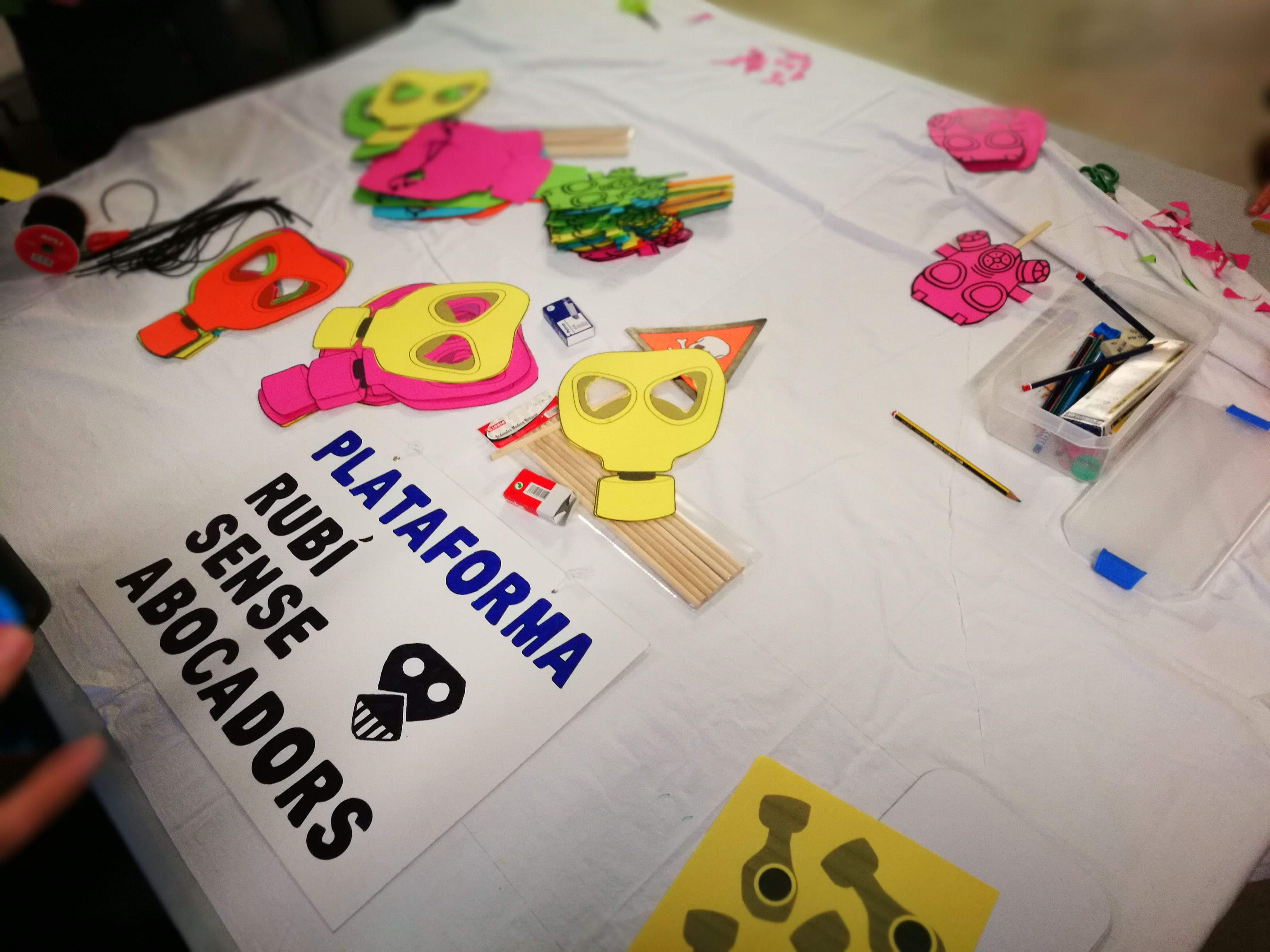 Pancarta feta al taller del Rivo Rubeo contra l'abocador de Can Balasc. FOTO: Redacció Pancarta feta al taller del Rivo Rubeo contra l'abocador de Can Balasc. FOTO: Redacció