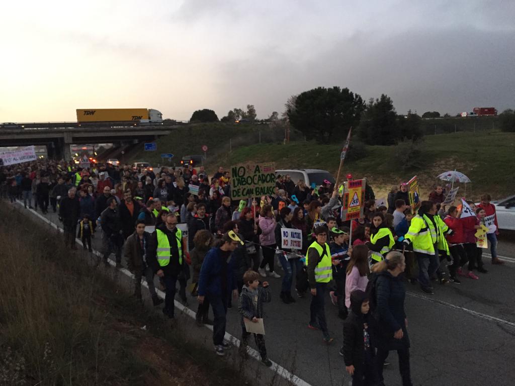 Manifestació contra l'abocador de Can Balasc