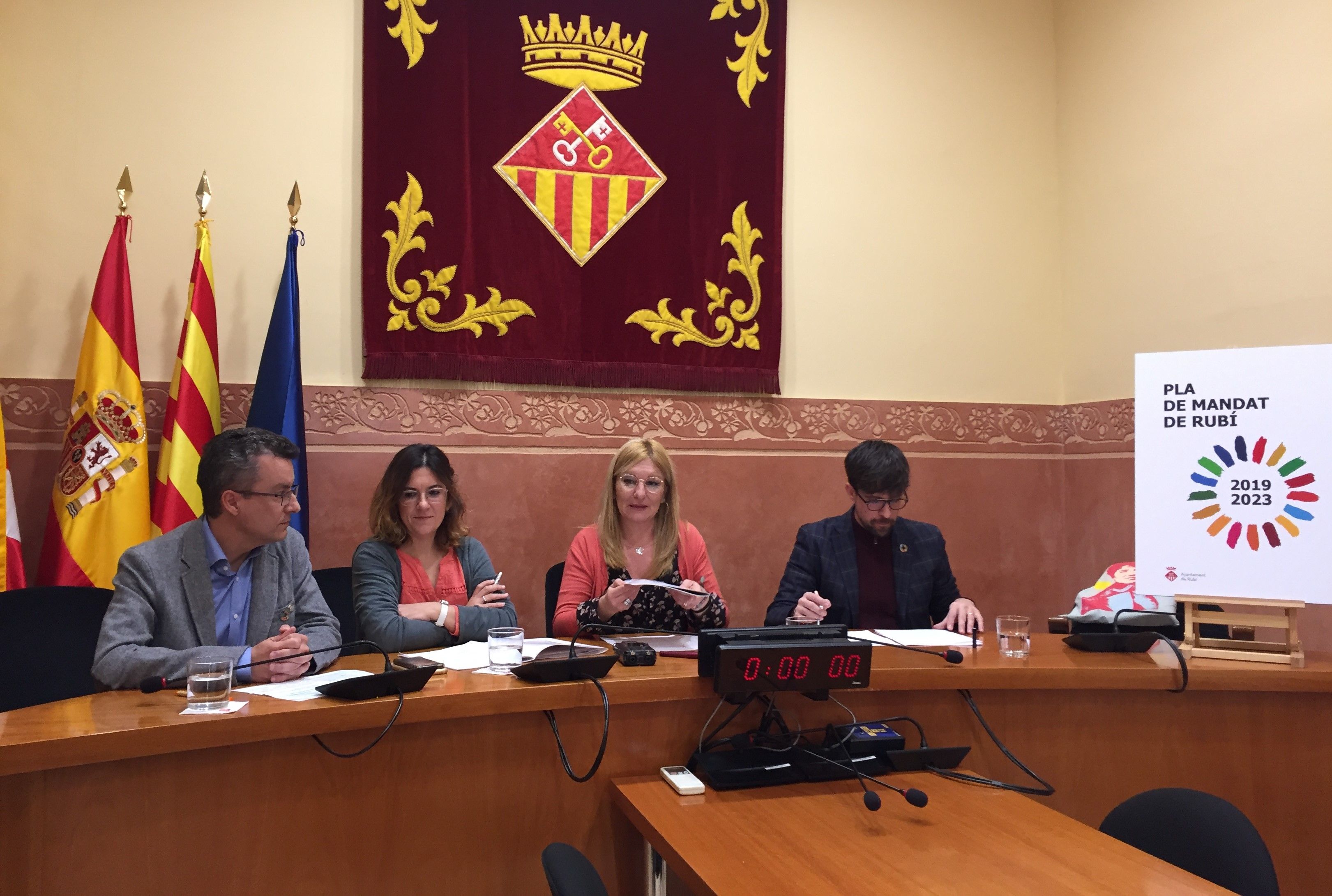 De dreta a esquerra, Moisés Rodríguez, Ana María Martínez, Ànnia García i Andrés Medrano. FOTO: Redacció