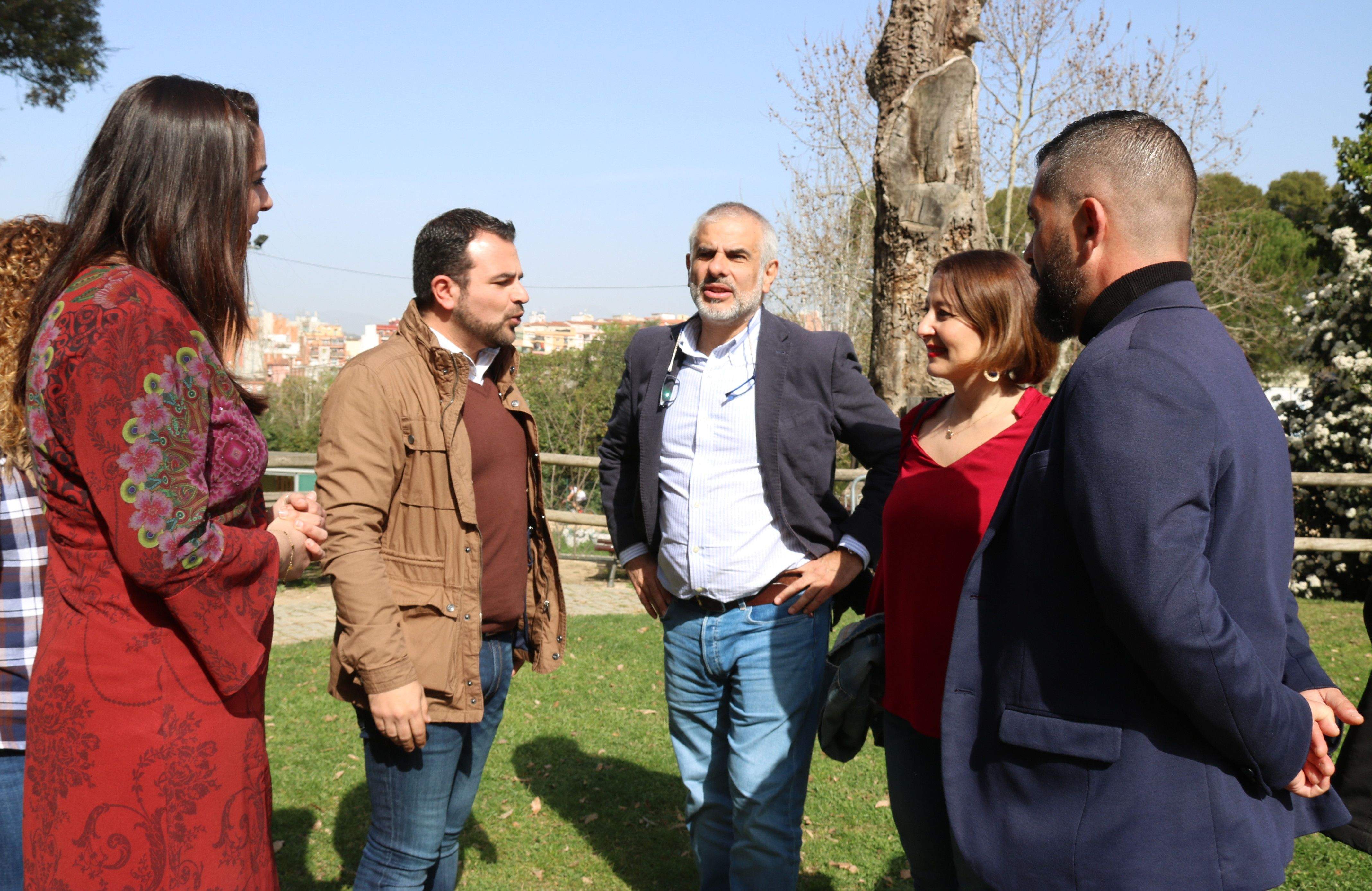 Carrizosa ha estat acompanyat del portaveu de Ciutadans a Rubí, Roberto Martín, i altres regidors del grup municipal. FOTO: ACN