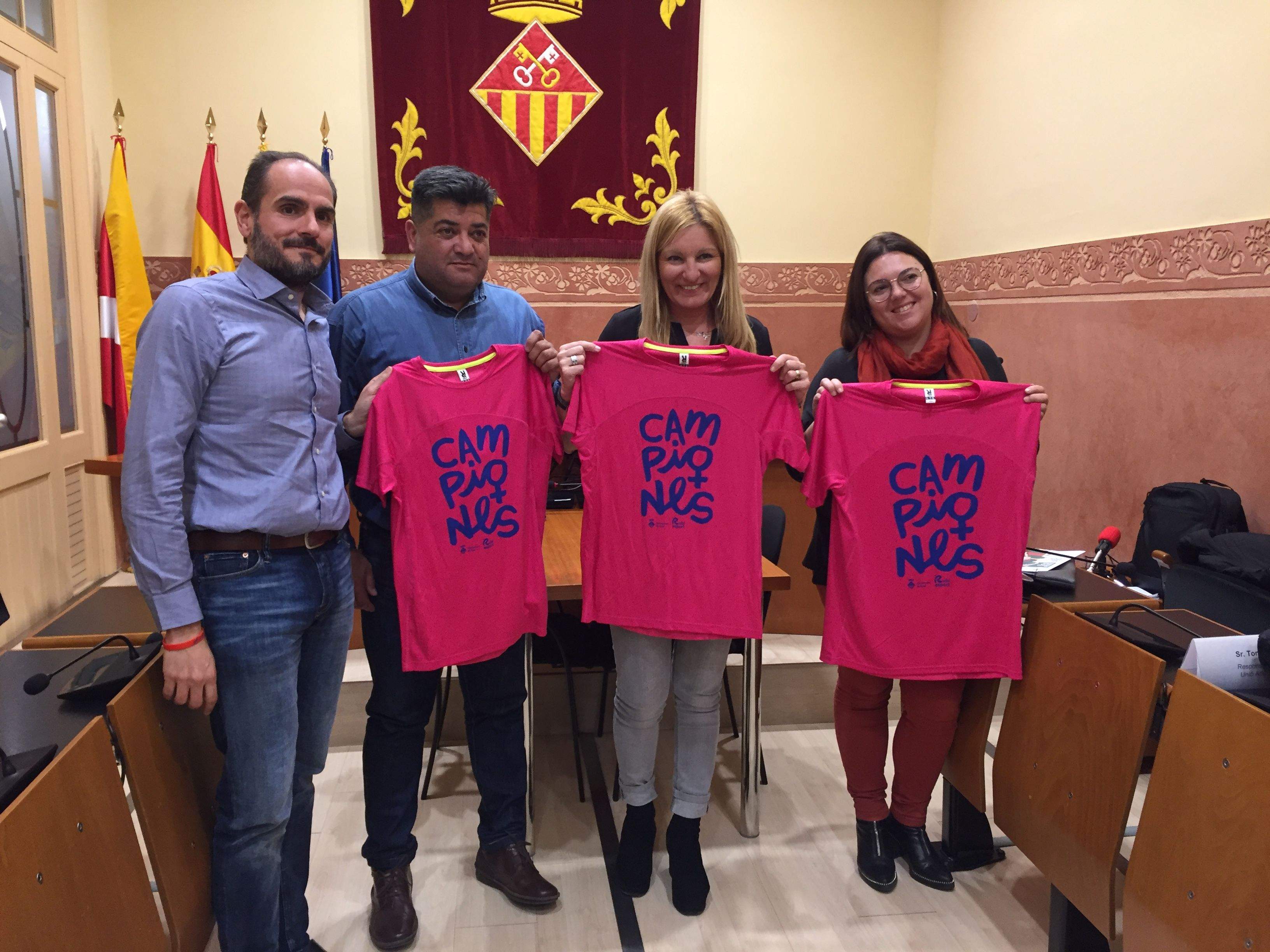 La presentació de la primera cursa de la dona a Rubí ha tingut lloc aquest dimarts a la sala de plens de Rubí. FOTO: Redacció