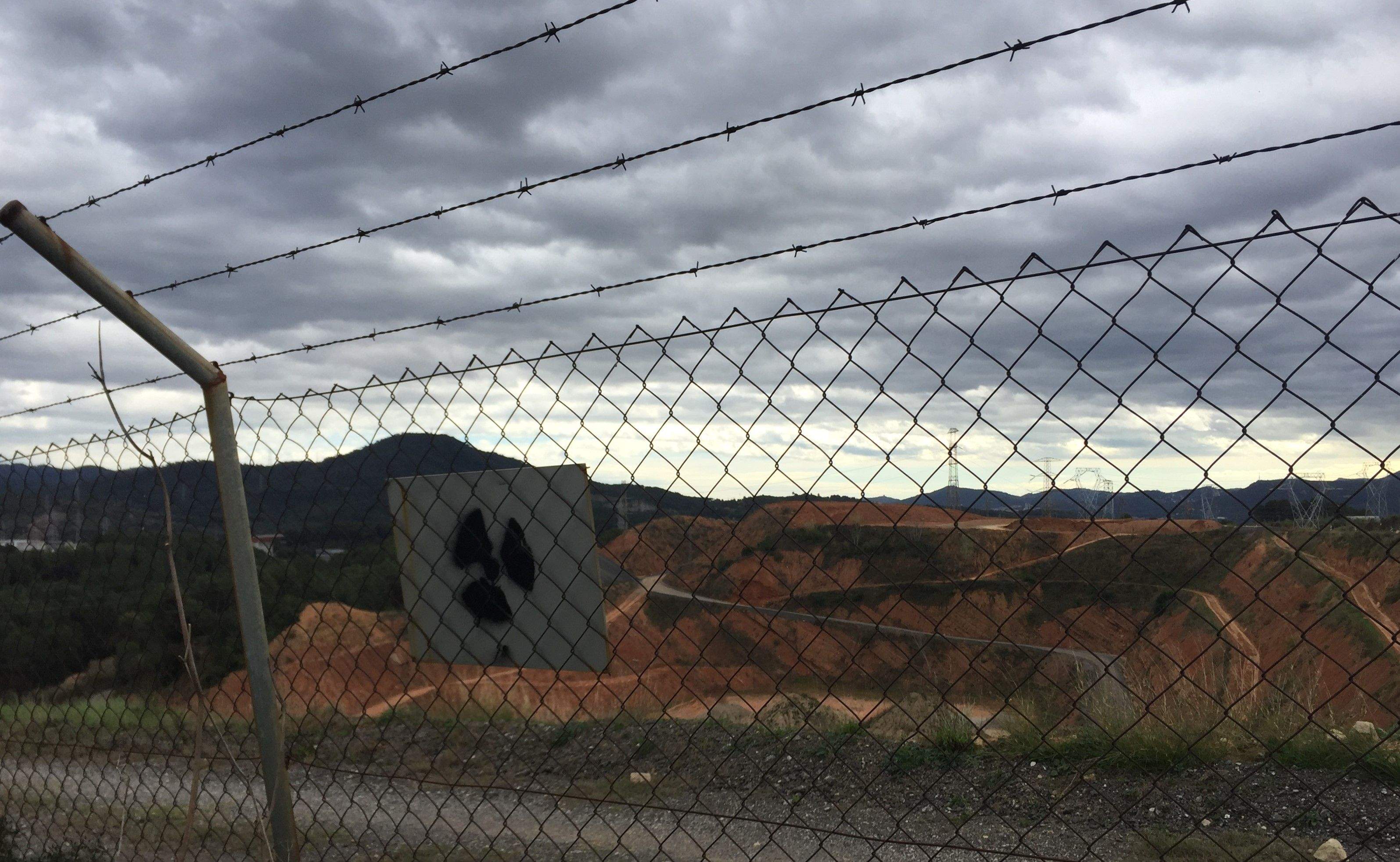 Article d'opinio de Toni Garcia de Veïns per Rubí "Poc verd, molt ciment i un nou abocador". FOTO: Redacció
