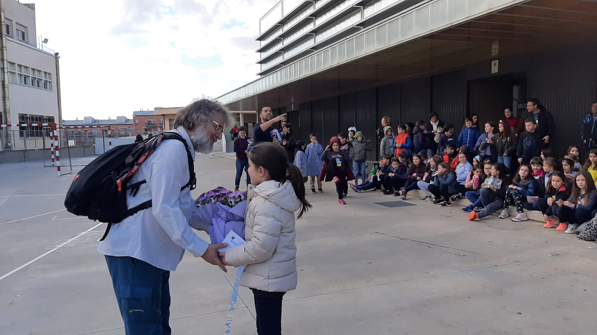 L'entitat castellera han explicat què és una gralla o la importància de la música a l'hora de realitzar un castell. FOTO: Cedida