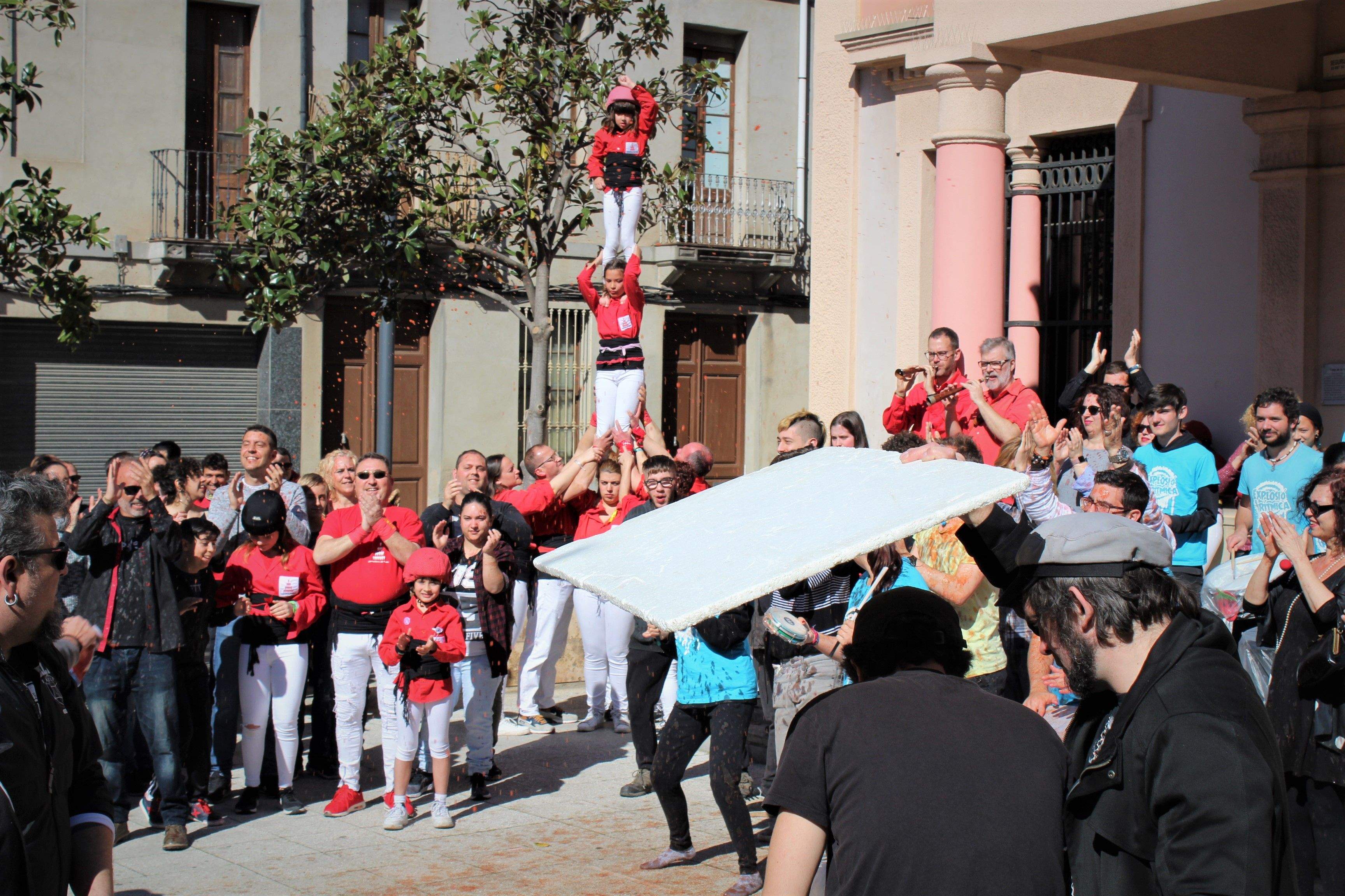 Rodatge del nou espot de l'InFest a la plaça de l'Ajuntament de Rubí. FOTO: Redacció