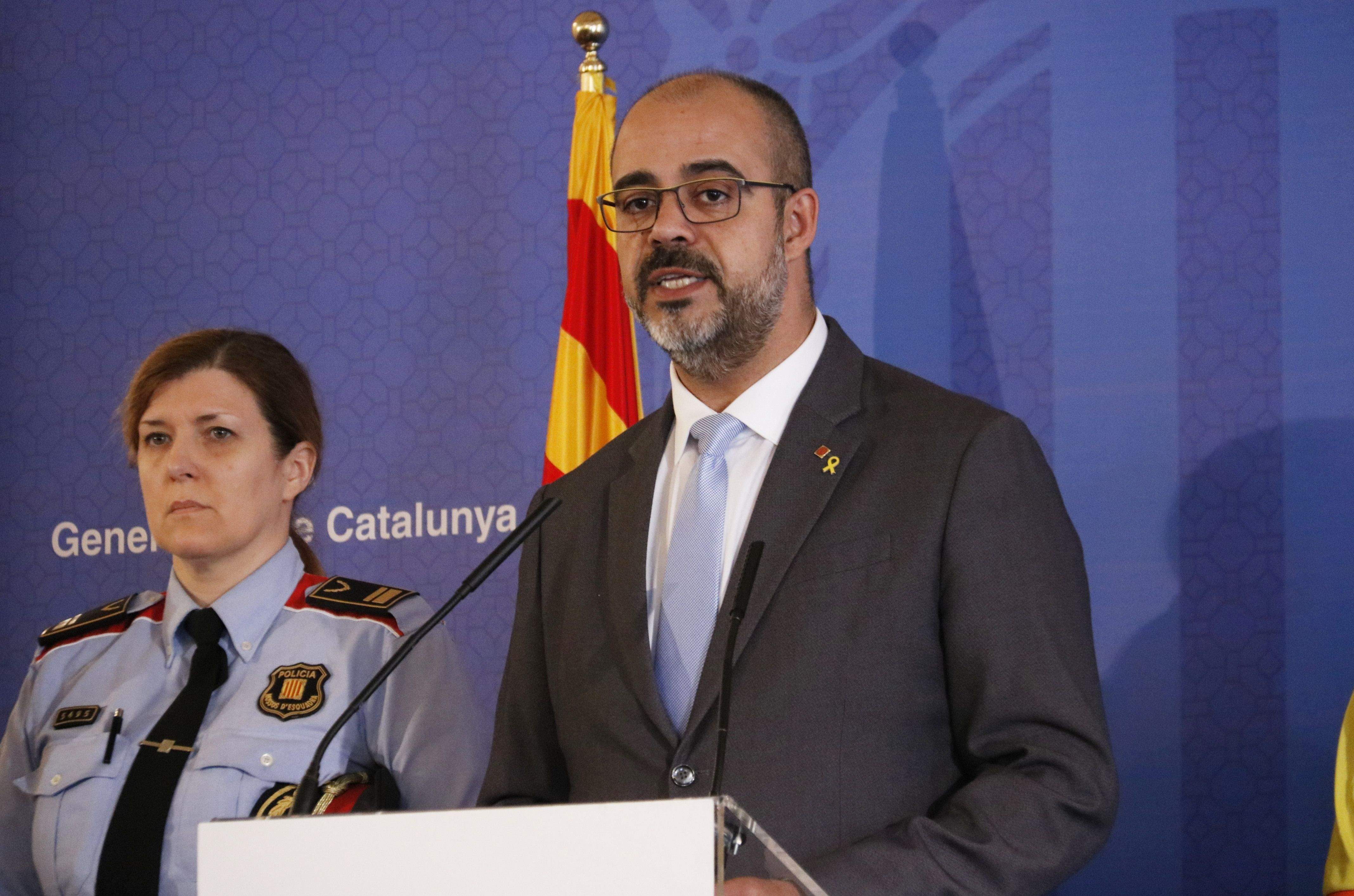 El conseller Buch demana ajornar trobades i evitar qualsevol desplaçament per frenar la propagació del coronavirus. FOTO: ACN El conseller Buch demana ajornar trobades i evitar qualsevol desplaçament per frenar la propagació del coronavirus. FOTO: ACN