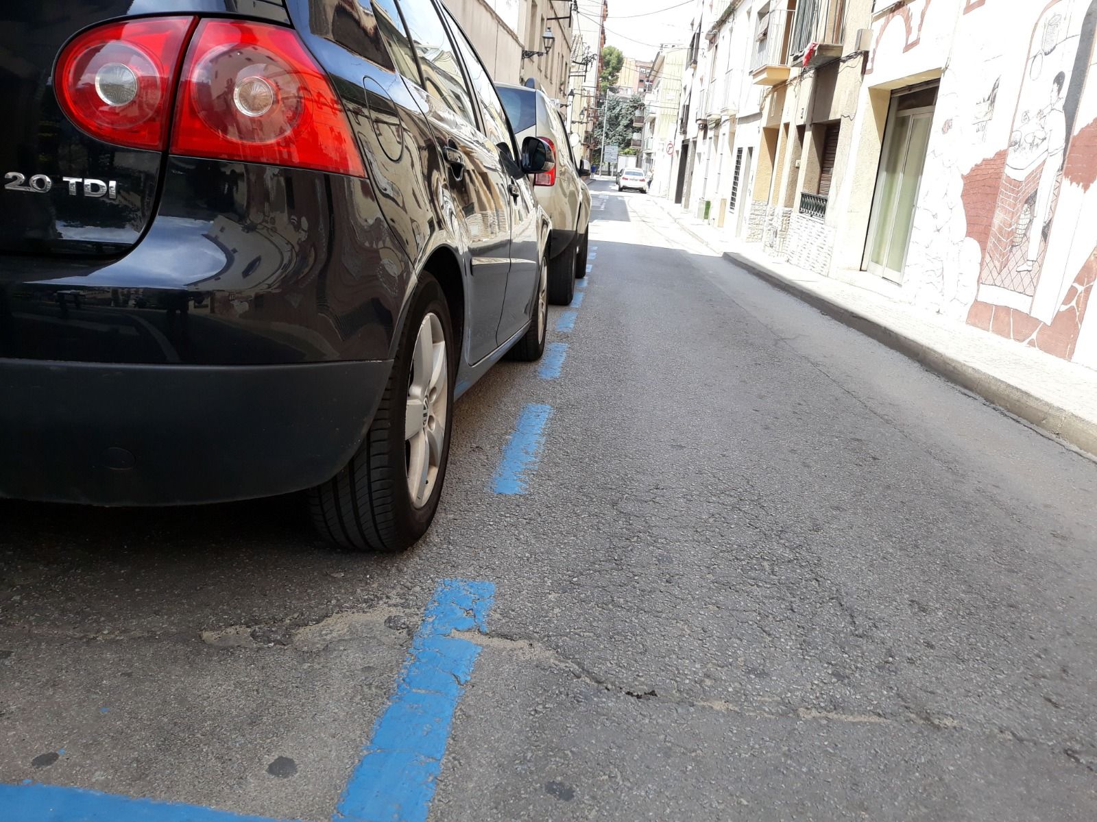 Aparcar a la zona blava i la zona taronja de Rubí serà gratuït fins el 28 de març. FOTO: Ajuntament de Rubí